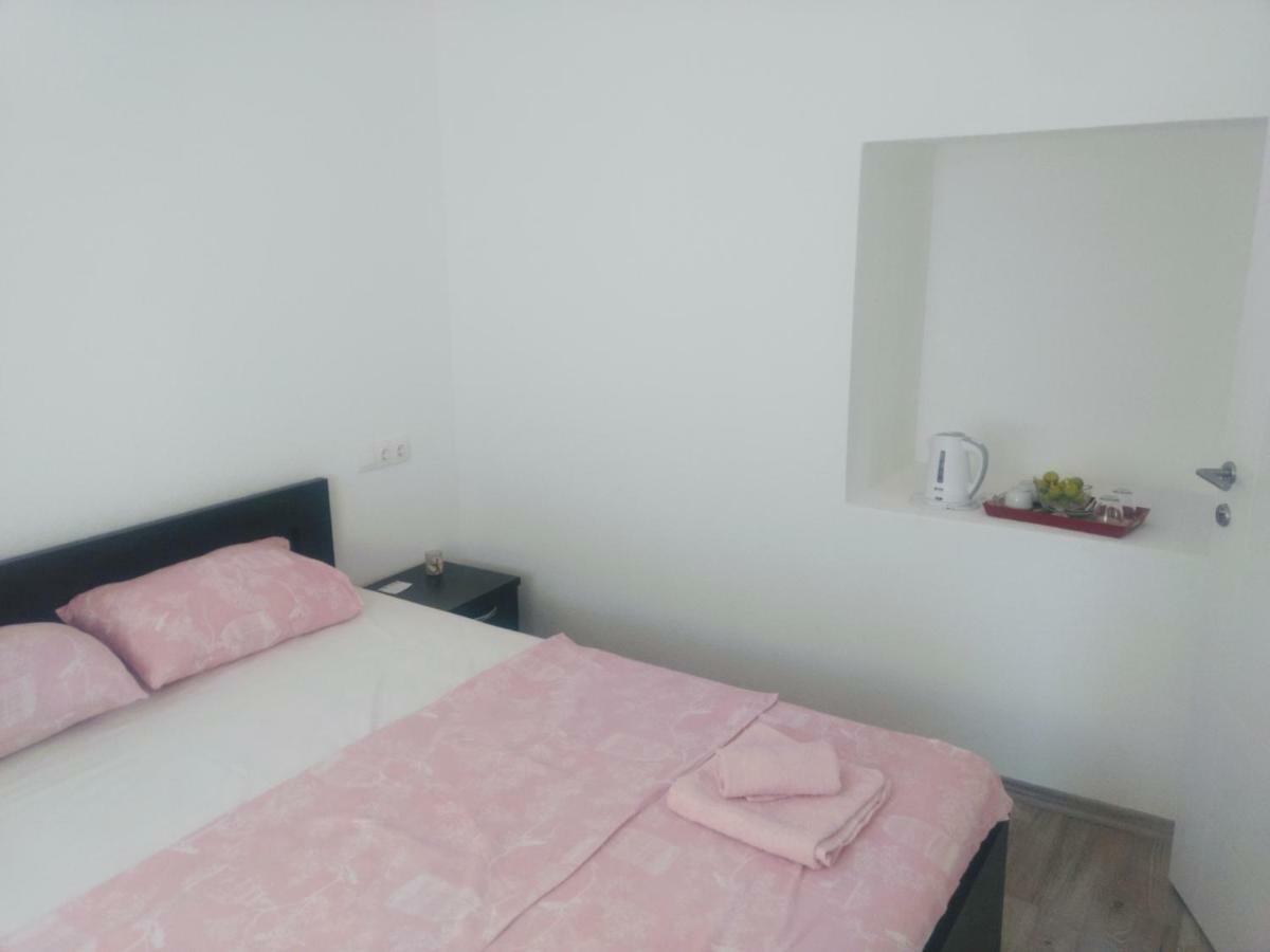 Guesthouse Flaghome Mostar Exteriör bild